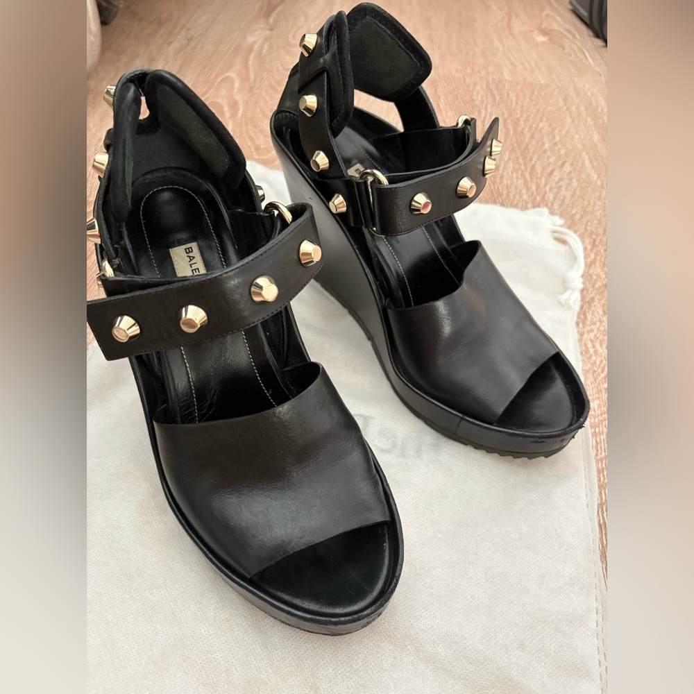 Balenciaga Studded Black Women's Sandals (37)